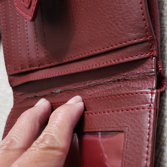 Kenneth Cole New with Tag Wallet Red - Picture 13 of 16